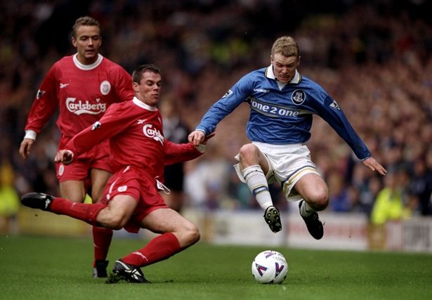 老友相见，孙兴慜赛后与正在恢复的热刺前队友们聊天（赛后重逢，孙兴慜与正在康复的热刺旧友畅聊）