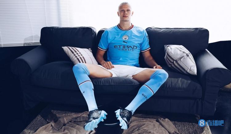 32岁前巴萨中场拉菲尼亚退役，俱乐部官方送上祝福（前巴萨中场拉菲尼亚32岁挂靴，俱乐部官方发文致意）