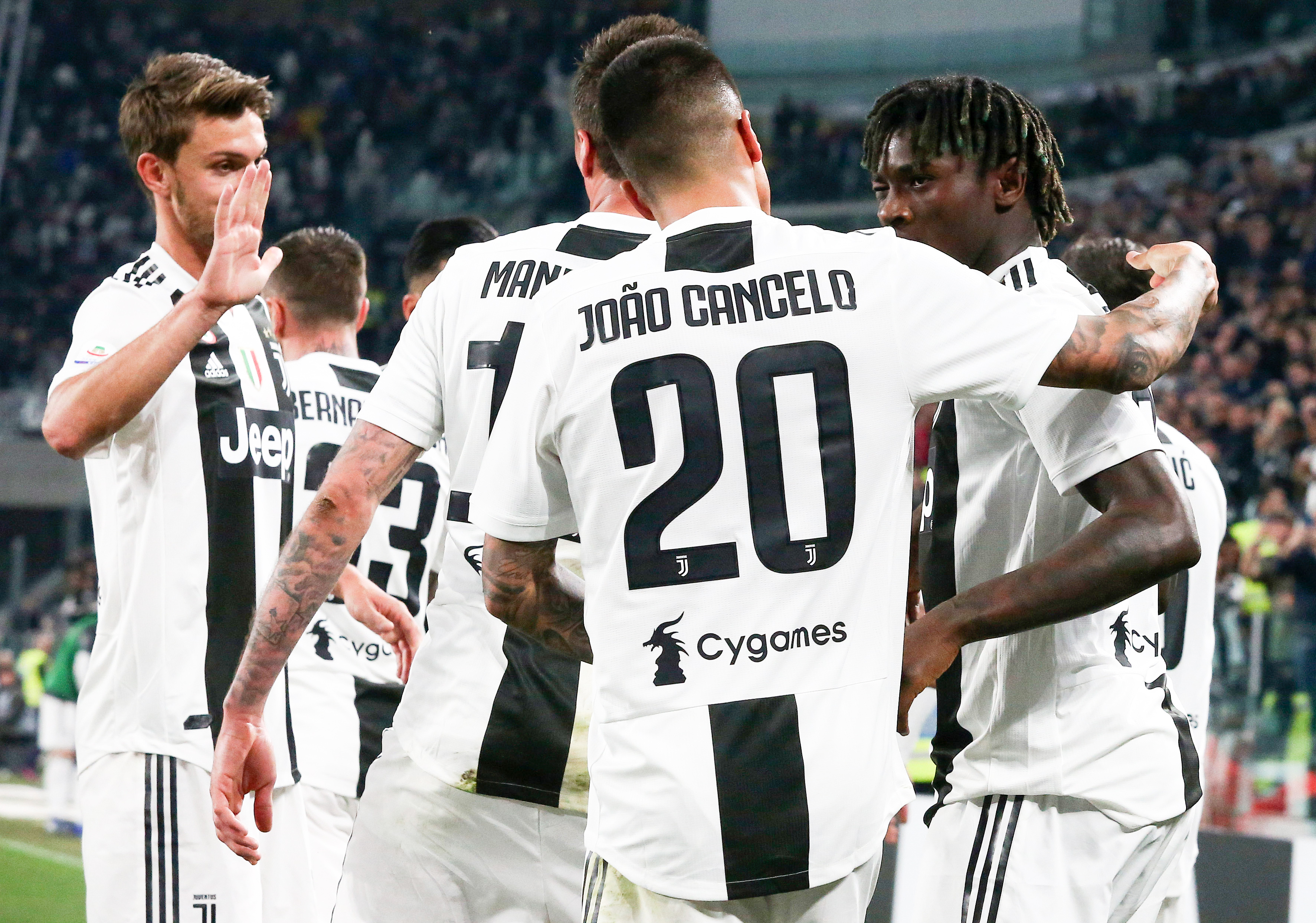 石雪清谈邵佳一出任国足主帅：带队成绩估摸不会有佳也不会有一（石雪清评邵佳一出任国足主帅：成绩大概率中规中矩，难有惊喜也不至太差）