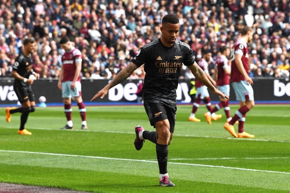 苏亚雷斯：作为主教练我要承担责任，球队有明显的变化和提高（苏亚雷斯：我会担起主教练的责任，球队已有明显进步与改变）