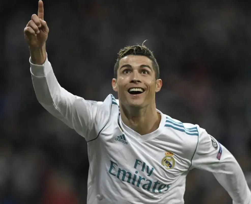 记者：巴萨有人反对买断拉什福德，因他逼抢力度不够&年薪高（记者称巴萨内部有人反对买断拉什福德，因其压迫强度欠佳且薪资过高）