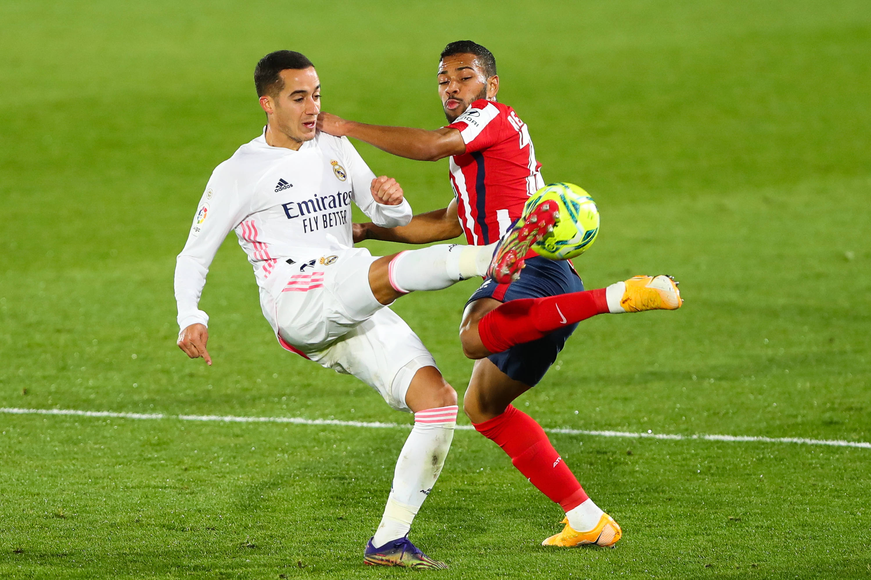 凯恩不激活解约条款，世界杯后与拜仁谈续约（凯恩不触发解约条款，世界杯后与拜仁开启续约谈判）