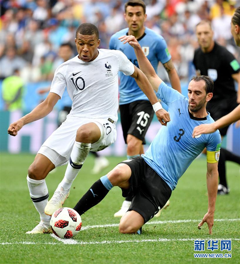 日媒：J2甲府风林45岁后卫山本英臣出轨球队死忠球迷妻子（日媒称：甲府风林45岁后卫山本英臣被曝与球队铁杆球迷之妻婚外情）