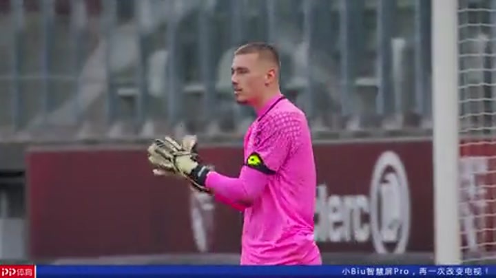 徐昕单场14+7获主帅认可！承诺给足球权锻炼，广东成最大赢家！（单场14+7打服主帅！徐昕将获更多球权锻炼，广东队成最大受益者）