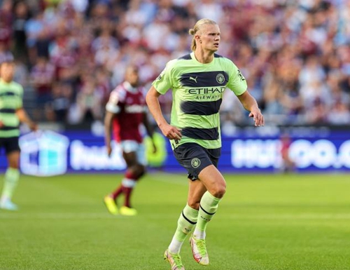 国米10人出战国际比赛日合计出场1083分钟，米兰11人979分钟（国际比赛日出场统计：国米10人累计1083分钟，米兰11人共979分钟）